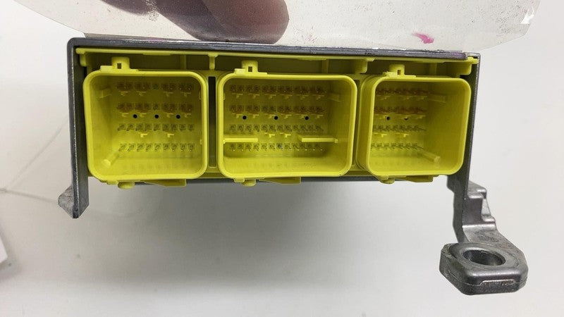 22 23 24 Rivian R1T Restraint Diagnostic Module SRS Unit (needs to be 