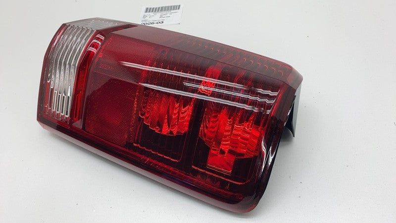 2007-2011 Dodge Nitro Rear Passenger Side Taillight Tail Lamp Right CS