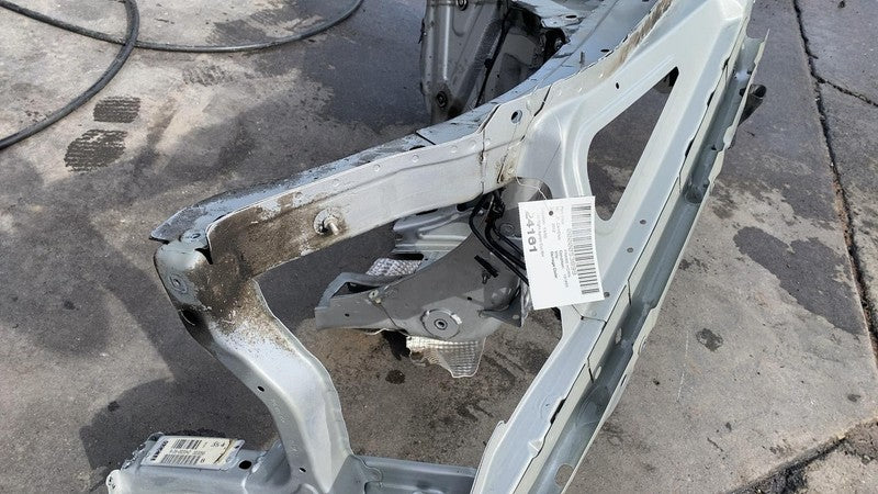 2011-2014 Porsche Cayenne Front Passenger Side Structural Apron Cutout