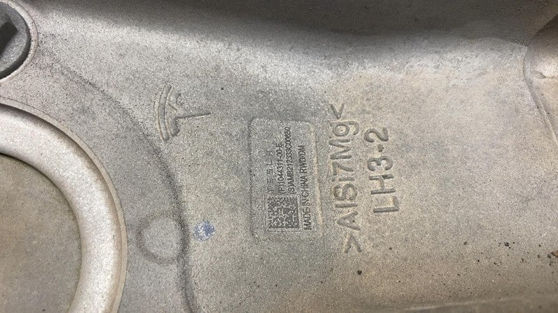 ⭕ 17-23 Model 3 Front Left Spindle Knuckle + Hub (150mm Non-Driven) 10