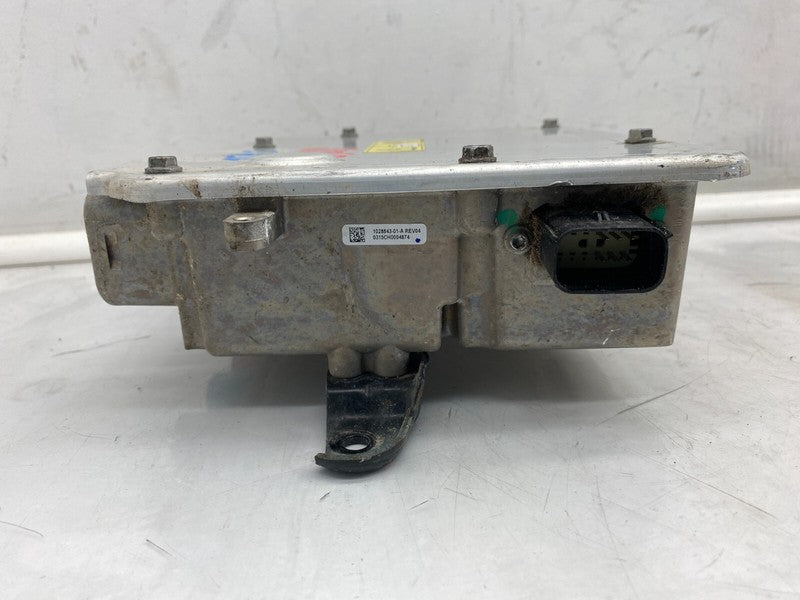 102884301A ⭕ 12-15 Tesla Model S Front High Voltage Junction Box Distribution 1028843-01-A