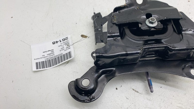 ⭕ 2023-2024 Toyota Prius Driver Side Engine Motor Mount Bracket Insula