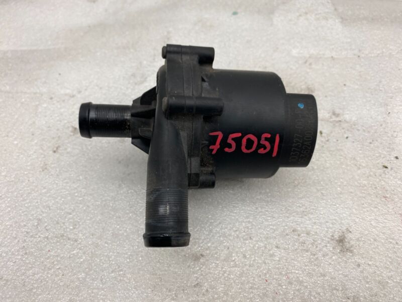 2016-2020 Tesla Model S X Cooling System Auxiliary Water Coolant Pump FWD Assy