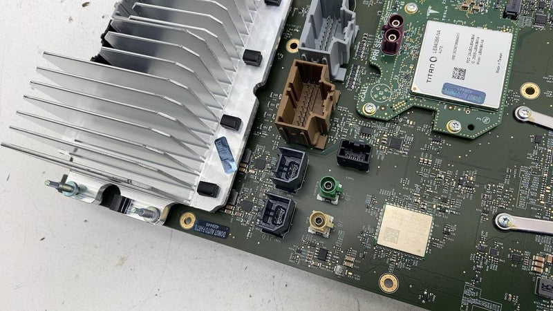2012-2015 Tesla Model S Media Control CPU Motherboard Fused Connectivity Card
