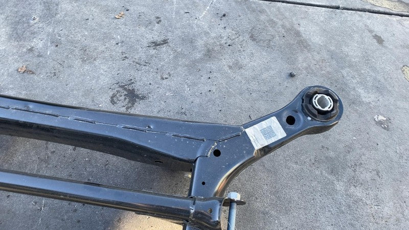 20226516150 2017-2024 Chrysler Pacifica Rear Undercarriage Subframe Crossmember Cradle FWD