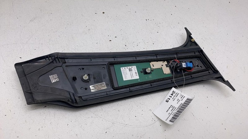 ⭕ 20-23 Model Y Right Exterior B-Pillar Applique Glass Trim RH AP3 150