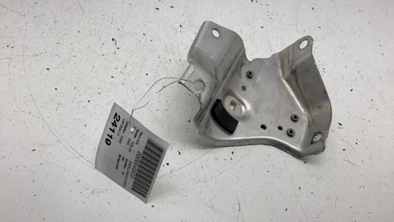 165530000D ⭕ 21-23 Tesla Model X Air Suspension Receiver Mount Support Bracket 1655300-00-D
