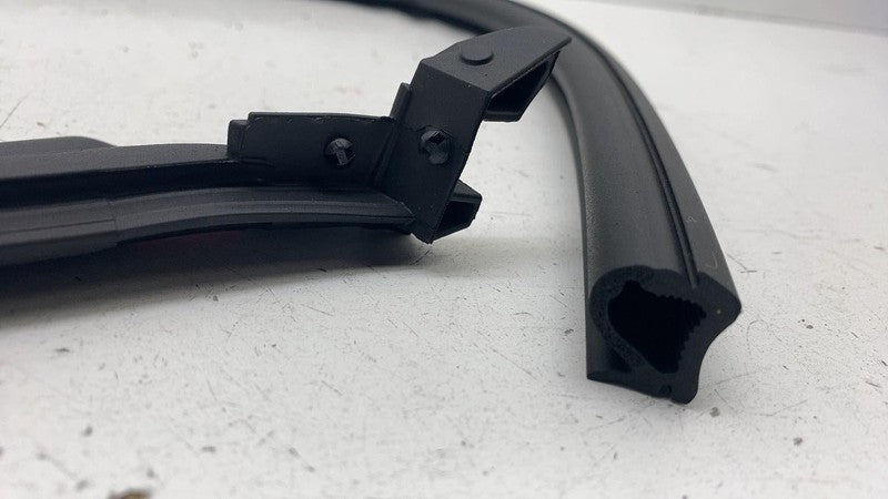 1521800-00-A ⭕ 2021-2026 Tesla Model X MX Front Left Upper Door Header Seal LH 1521800-00-A