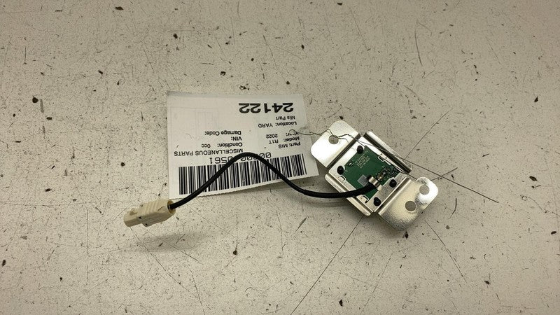 ⭕ 22-24 Rivian R1T R1S Front Left Roof Antenna AMP Amplifier Module PT