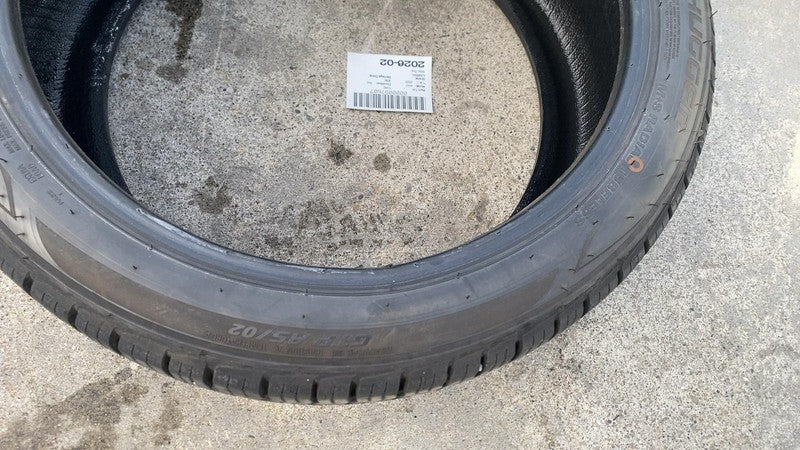 ⭕ Road Hugger 235/40R19 96V Tubeless Radial Tire