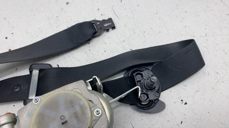 ⭕ 2016-2020 Tesla Model S Front Left 1st Row Seat Belt & Retractor 107