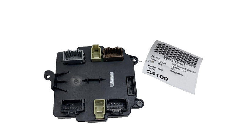 ⭕2016-2020 Tesla Model X Rear Falcon Controller Door Control Module 10