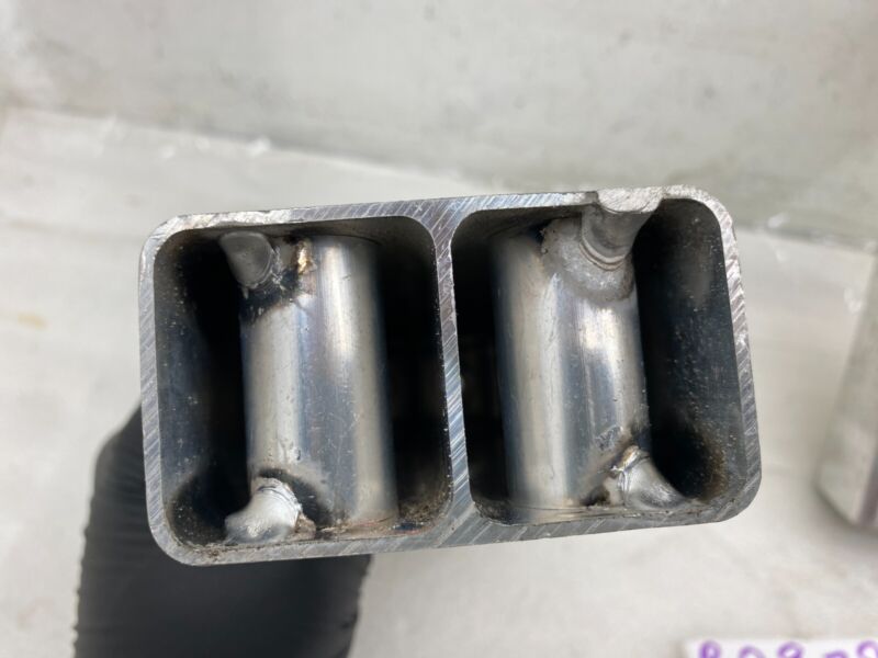 110919300B 2017-2023 Tesla Model 3 Y Front Bumper Reinforcement Crush Can Mount Bracket OEM