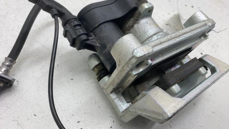 T158247700 2022 2023 2024 Kia EV6 Rear Passenger Side Caliper w/ Brake Hose Line Right RH