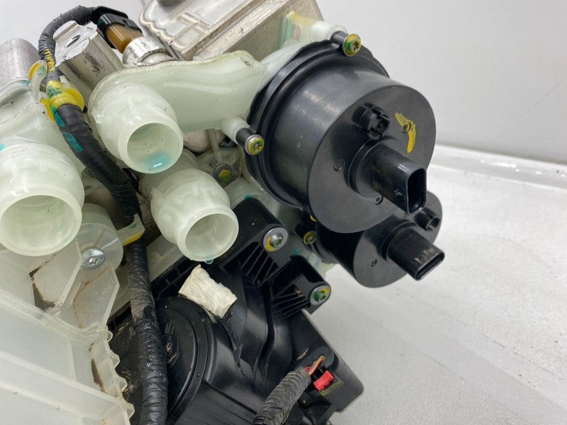 152300700F ⭕20-23 Tesla Model 3 Supermanifold Refrigerant Chiller w/ Reservoir 1549902-00-C