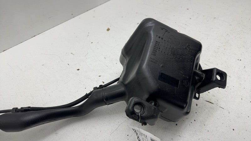 ⭕ 16-20 Model X MX Windshield Washer Bottle Reservoir Tank w/ Pump 105