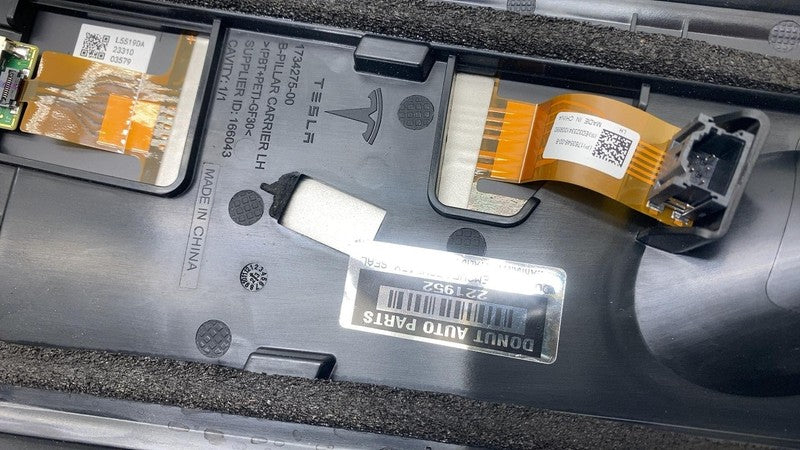 ⭕ 2024 2025 Tesla Model 3 Driver Side B-Pillar Applique Glass Trim Mol