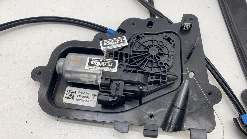 109662100F ⭕ 2017-2023 Tesla Model 3 Front Right Door Window Regulator & Motor 1096621-00-F