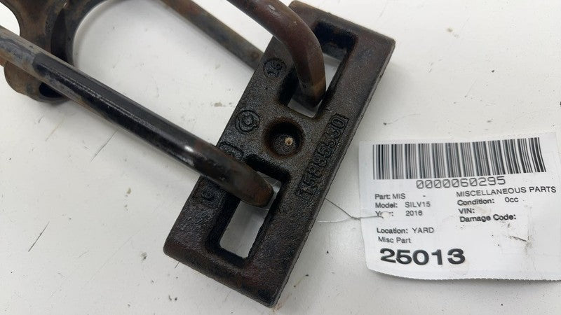 15885530 ⭕ 2014-2019 Silverado 1500 Rear Axle Mounting Hardware Assembly 15885530