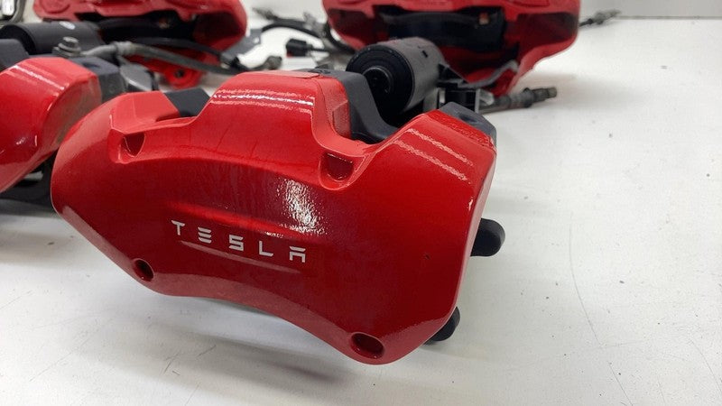 ⭕ 2020-2024 Tesla Model Y Set of 4 Front & Rear Brake Caliper Red Asse