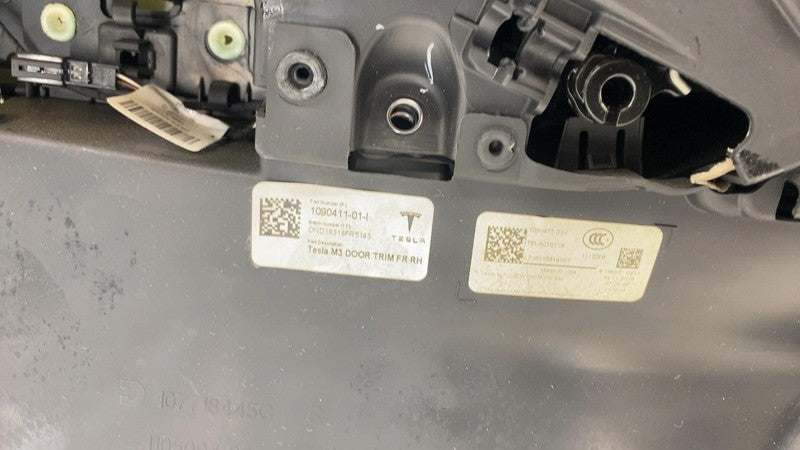 ⭕ 2017-2020 Tesla Model 3 Front Interior Door Panel Trim Card Right 10