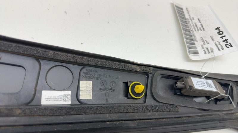 106910400D ⭕16-20 Model X Left B-Pillar Applique Trim Molding w/ Camera & Seal 1083901-00-B