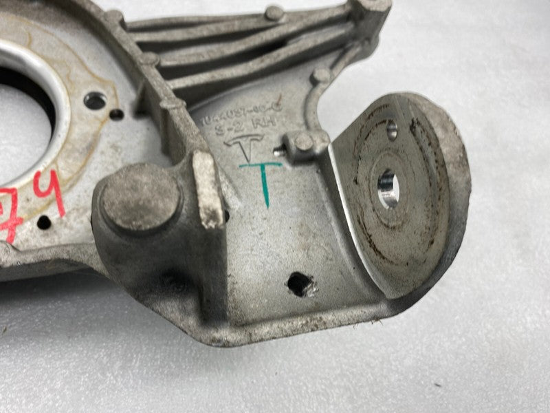 104403700C ⭕ 2017-2023 Tesla Model 3 Y Front Right Upper Strut Mount Bracket 1044037-00-C