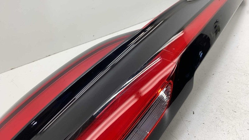 ⭕2021-2025 Chrysler Pacifica Rear Center LED Tail Light Lamp 3rd Brake Light OEM