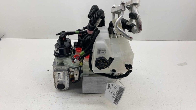 154990200C ⭕ 2021-2025 Tesla Model 3 Supermanifold Refrigerant Chiller w/ Coolant Reservoir