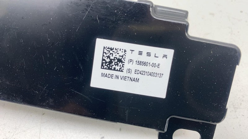 1585601-00-E ⭕ 2017-2023 Tesla Model 3 Y WiFi Bluetooth Antenna Control Module 1585601-00-E