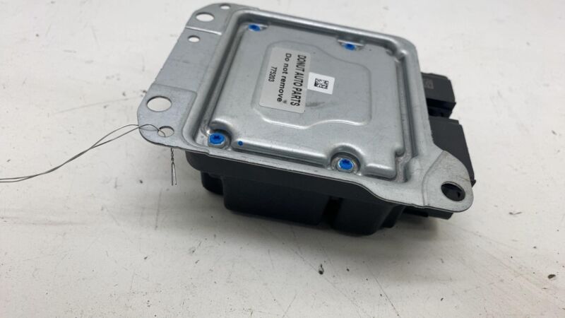 109575700C 17-23 Model 3 Safety Restraint Computer Control Module (Crash Data) 1095757-00-C
