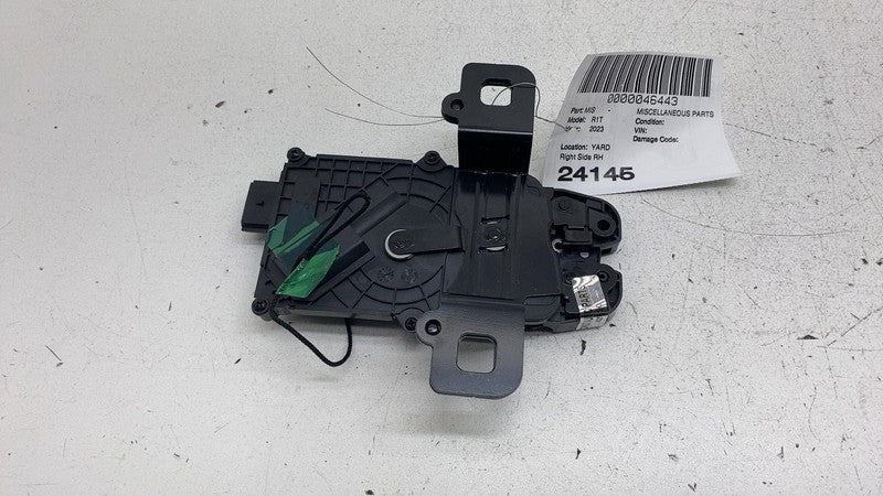 PT00162133C ⭕ 22-24 Rivian R1T Rear Right Gear Tunnel Latch w/ Manual Release PT00162133-C