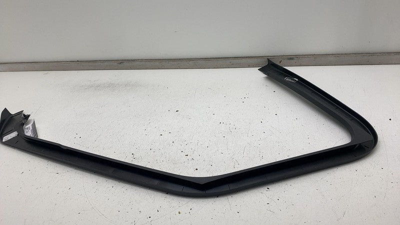 PT00001182G ⭕ 2022-2024 Rivian R1T Front Right Side Door Interior Garnish Trim PT00001182-G