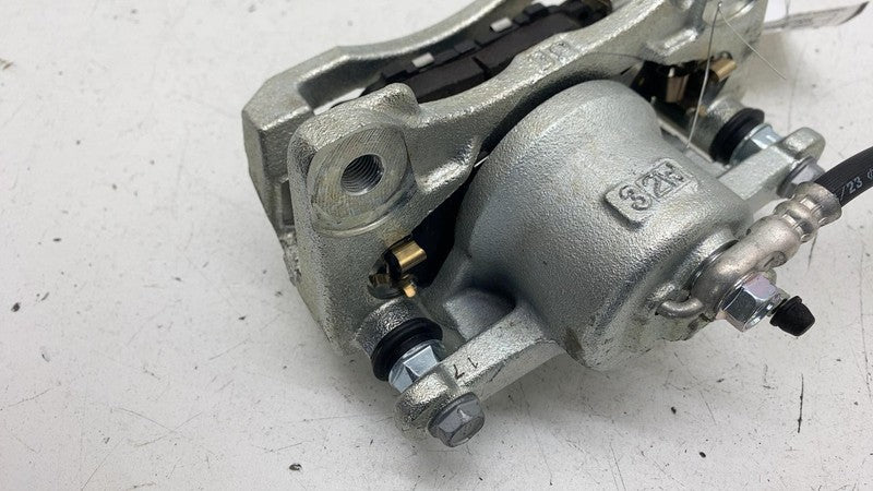 ⭕ 2020-2024 Toyota Prius Front Driver Side Caliper w/ Brake Hose Line 