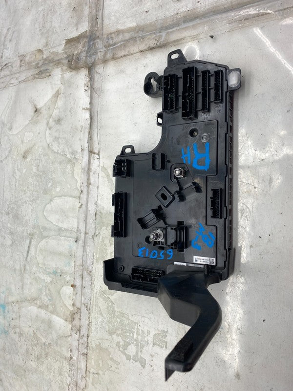 110034090G ⭕ 17-20 Model 3 Right Low Voltage Controller Electronic Module RH 1100340-90-G