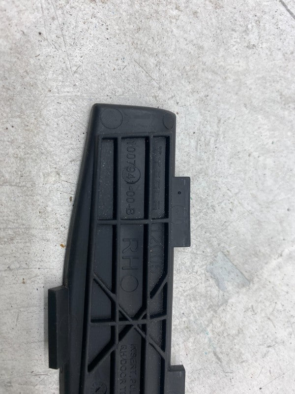 ⭕12-20 Model S Front Passenger Right Door Trim Pull Cup Insert Trim 10