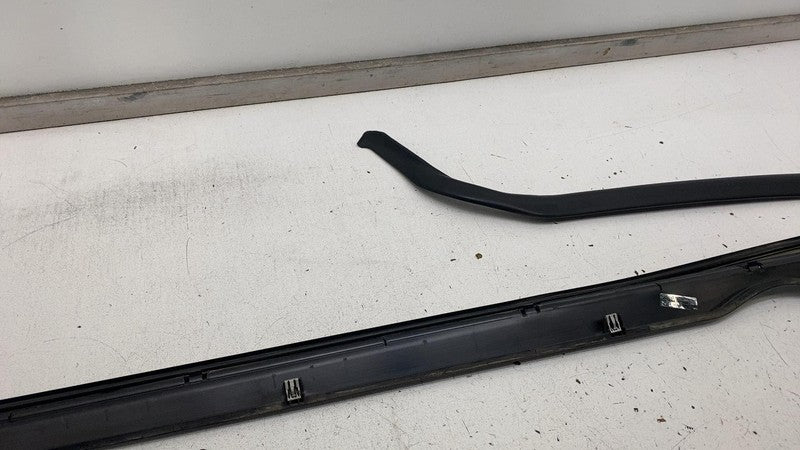 ⭕  2012-2023 Tesla Model S Right Rocker Panel Scuff Plate Molding w/ Rubber Seal