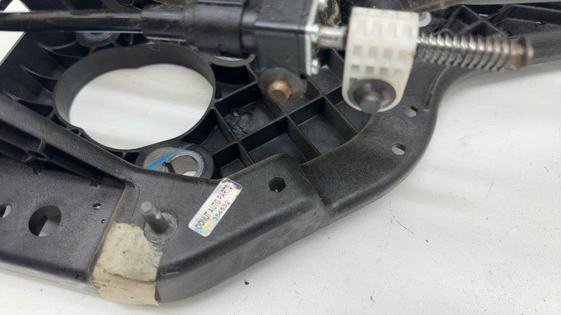 ⭕ 2016 Chevy Silverado 1500 Gas Accelerator and Brake Pedal Assembly 2