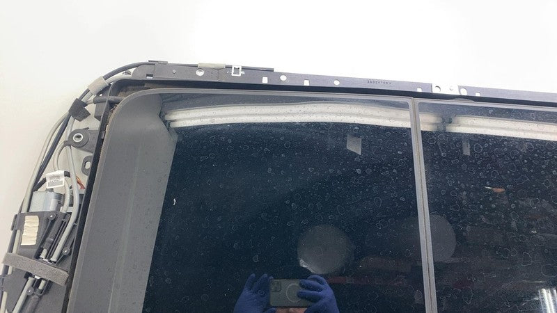 ⭕ 2017-2024 Chrysler Pacifica Upper Roof Sunroof Moonroof Glass Assembly OEM