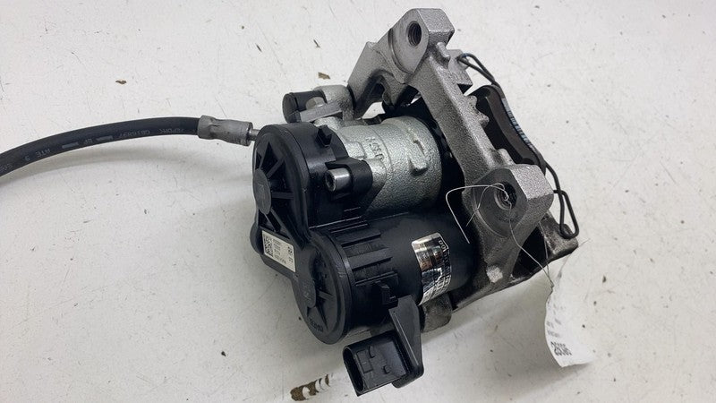 ⭕ 2021-2023 Polestar 2 Rear Passenger Right Brake Caliper w/ Hose Line