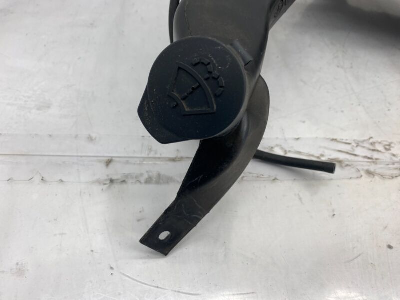 1490400 00 B 20-23 Model Y Windshield Washer System Fluid Tank Reservoir & Motor 1490400-00-B