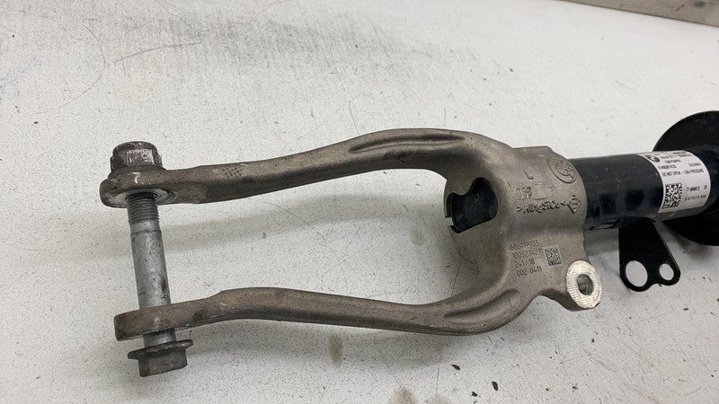 686119903 2018-2023 BMW 530e Front Driver Side Suspension Strut Shock Absorber Left LH AWD