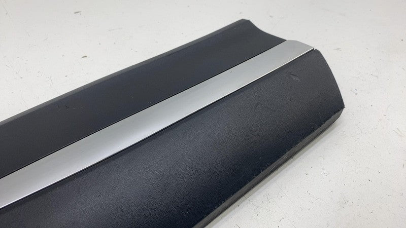 ⭕ 2022-2023 Chevrolet Bolt EUV Rear Passenger Door Lower Molding Right