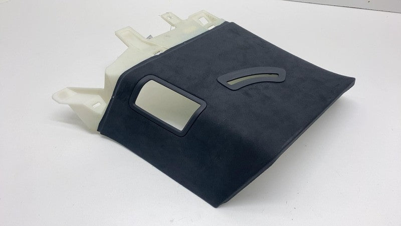 C600136512D 2022-2024 Rivian R1S Rear Passenger Right C-Pillar Upper Trim Cover Panel Black