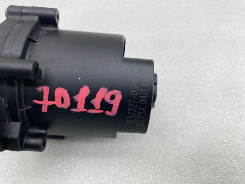 2016-2020 Tesla Model S X Cooling System Auxiliary Water Coolant Pump FWD Assy