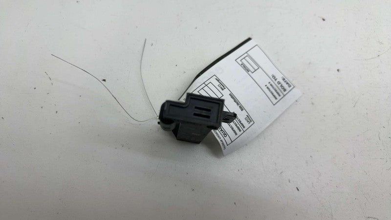 04749301AB ⭕ 2017-2025 Chrysler Pacifica Keyless Entry Antenna Module Sensor OEM 68051315AB