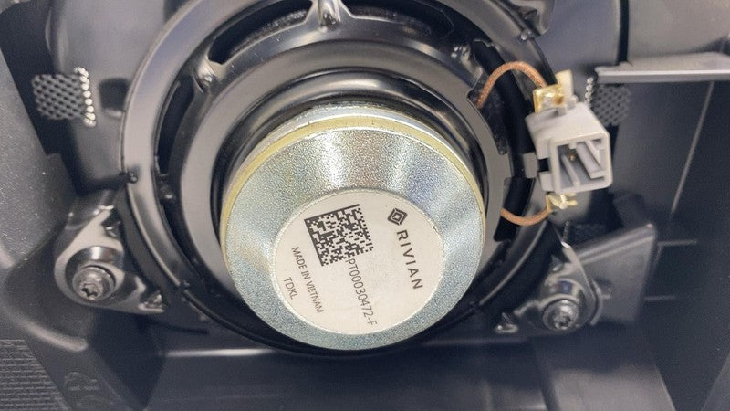 ⭕ 22-25 Rivian R1S Rear Right Quarter Trim Armrest Panel Cup Holder PT