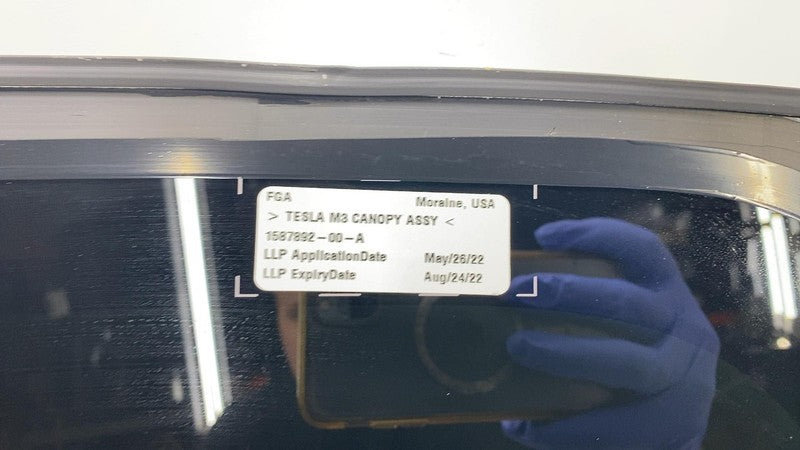 ⭕ 21-23 Model 3 Front Middle Panoramic Sun Moon Roof Window Glass 1587