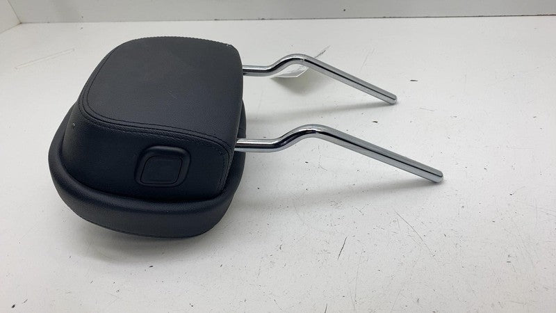 ⭕2020 Maserati Driver or Passenger Side Seat Headrest Headrest Left or Right OEM