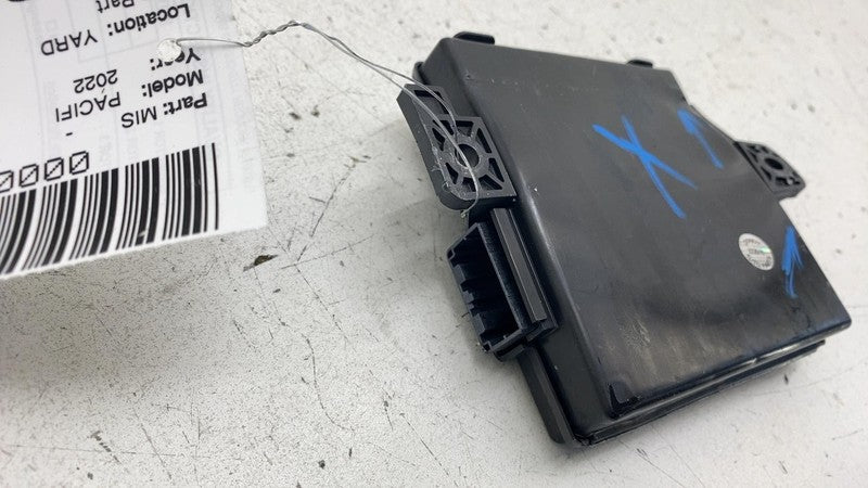 68592117AA ⭕ 21-24 Chrysler Pacifica Keyless Entry Receiver Hub Control Module 68592117AA